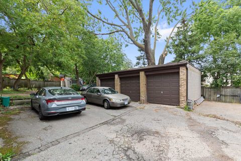 Photo 27 at 304 Roselawn Avenue, Eglinton, Toronto