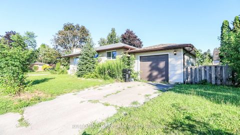 Photo 1 at 178 Rose Street, Wellington, Barrie