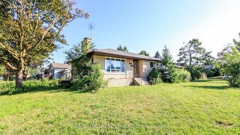 Photo 2 at 178 Rose Street, Wellington, Barrie