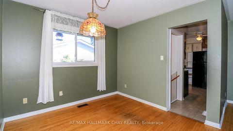 Photo 10 at 178 Rose Street, Wellington, Barrie