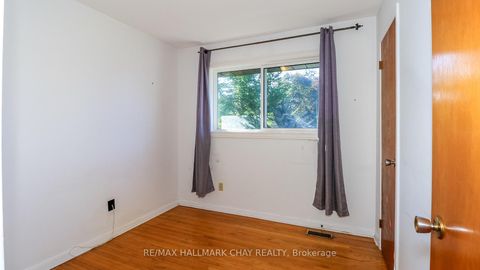 Photo 11 at 178 Rose Street, Wellington, Barrie