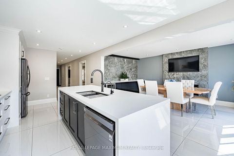 Photo 11 at 138 Jackman Crescent, West Woodbridge, Vaughan