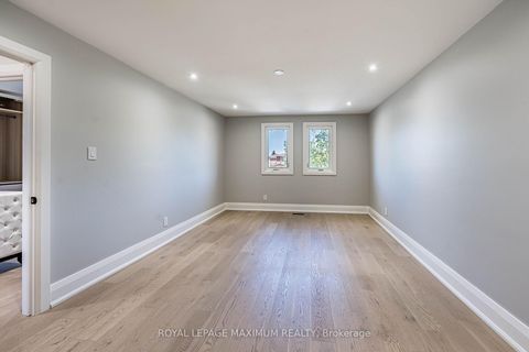 Photo 26 at 138 Jackman Crescent, West Woodbridge, Vaughan