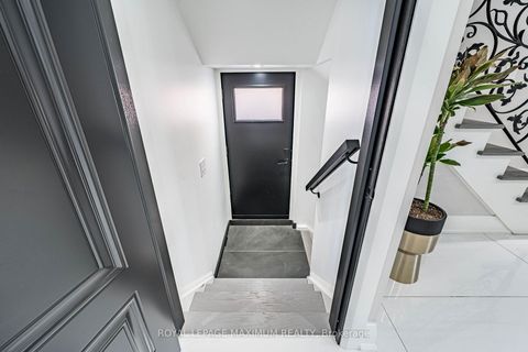 Photo 42 at 138 Jackman Crescent, West Woodbridge, Vaughan