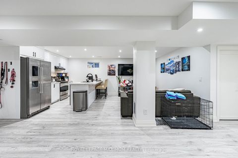 Photo 43 at 138 Jackman Crescent, West Woodbridge, Vaughan