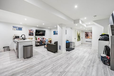 Photo 44 at 138 Jackman Crescent, West Woodbridge, Vaughan