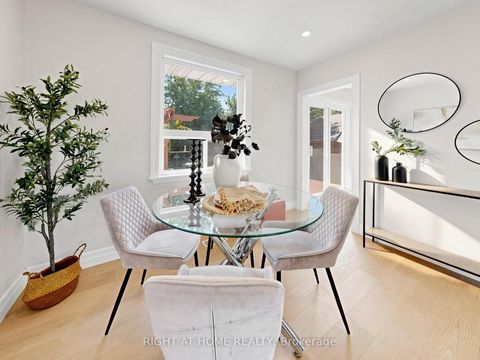 Photo 10 at 305 Pleasant Avenue, Newtonbrook West, Toronto