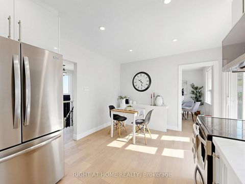 Photo 14 at 305 Pleasant Avenue, Newtonbrook West, Toronto
