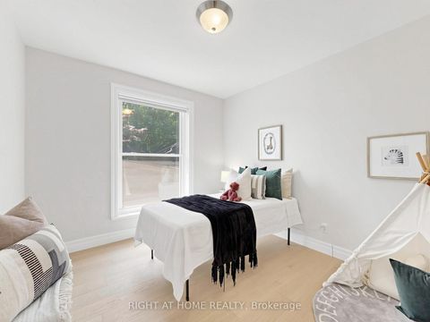 Photo 19 at 305 Pleasant Avenue, Newtonbrook West, Toronto