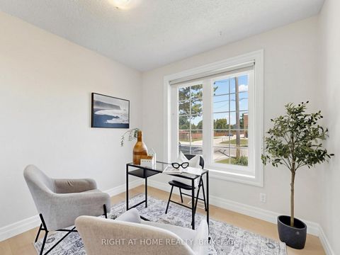 Photo 26 at 305 Pleasant Avenue, Newtonbrook West, Toronto