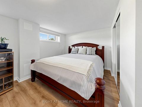 Photo 38 at 305 Pleasant Avenue, Newtonbrook West, Toronto
