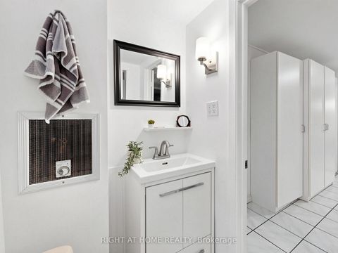 Photo 40 at 305 Pleasant Avenue, Newtonbrook West, Toronto