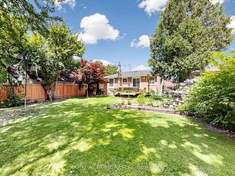 Photo 42 at 305 Pleasant Avenue, Newtonbrook West, Toronto