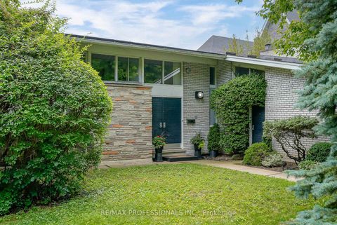 Photo 1 at 189 Edenbridge Drive, Humber Valley, Toronto