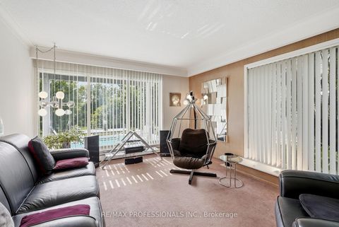 Photo 3 at 189 Edenbridge Drive, Humber Valley, Toronto