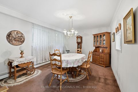 Photo 7 at 189 Edenbridge Drive, Humber Valley, Toronto