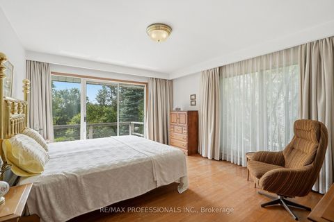 Photo 18 at 189 Edenbridge Drive, Humber Valley, Toronto