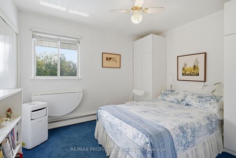 Photo 24 at 189 Edenbridge Drive, Humber Valley, Toronto