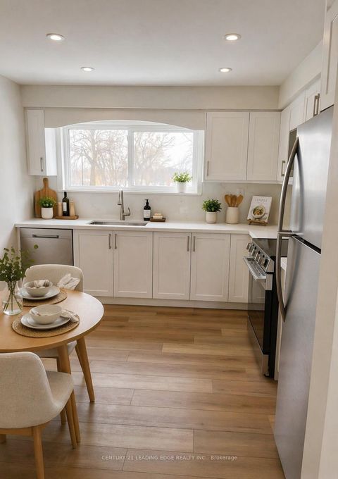Photo 4 at 24 King Henrys Boulevard, Sullivan, Toronto
