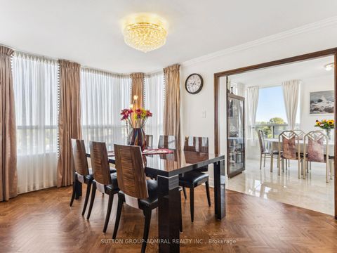 Photo 4 at 604 - 7 Townsgate Drive, Yorkhill, Vaughan