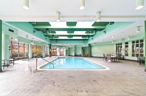 Photo 31 at 604 - 7 Townsgate Drive, Yorkhill, Vaughan
