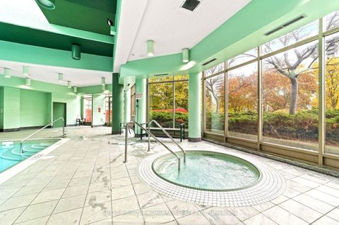 Photo 32 at 604 - 7 Townsgate Drive, Yorkhill, Vaughan