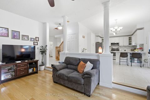 Photo 8 at 21 Silvercreek Crescent, Ardagh, Barrie