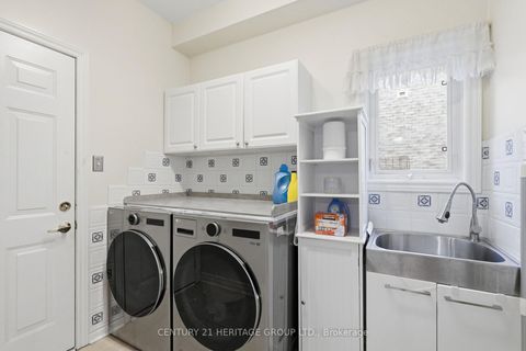 Photo 14 at 21 Silvercreek Crescent, Ardagh, Barrie