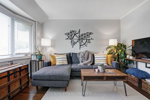 Photo 3 at 301 - 60 Kippendavie Avenue, The Beaches, Toronto