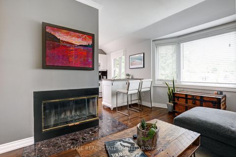 Photo 9 at 301 - 60 Kippendavie Avenue, The Beaches, Toronto
