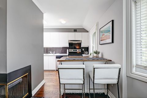 Photo 11 at 301 - 60 Kippendavie Avenue, The Beaches, Toronto