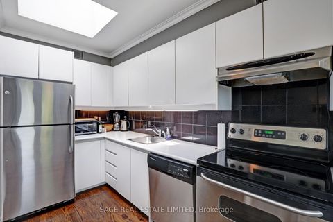 Photo 13 at 301 - 60 Kippendavie Avenue, The Beaches, Toronto