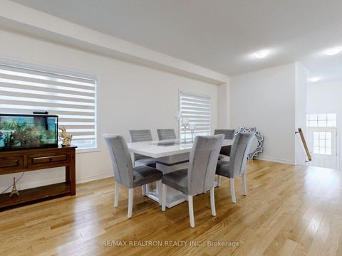 Photo 8 at 362 Danny Wheeler Boulevard, Keswick North, Georgina