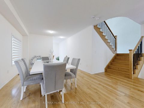Photo 9 at 362 Danny Wheeler Boulevard, Keswick North, Georgina