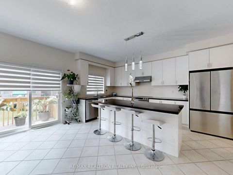 Photo 12 at 362 Danny Wheeler Boulevard, Keswick North, Georgina
