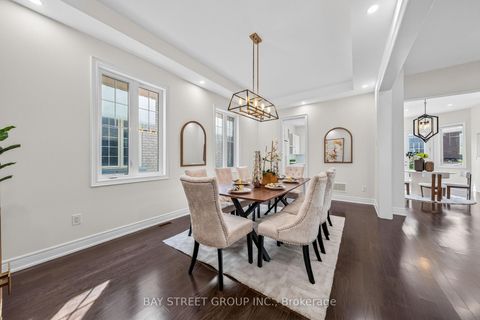 Photo 9 at 31 Woodgate Pines Drive, Kleinburg, Vaughan