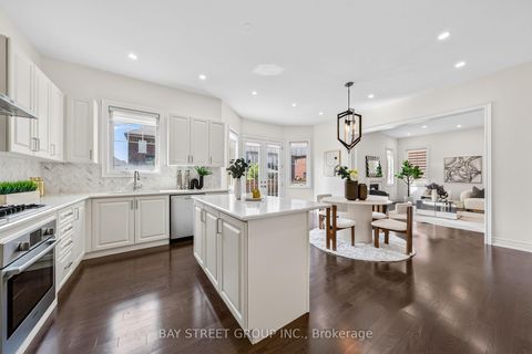 Photo 15 at 31 Woodgate Pines Drive, Kleinburg, Vaughan