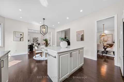 Photo 16 at 31 Woodgate Pines Drive, Kleinburg, Vaughan