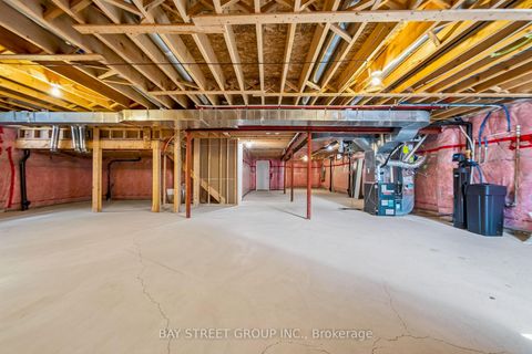 Photo 38 at 31 Woodgate Pines Drive, Kleinburg, Vaughan