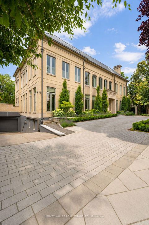 Photo 4 at 139 Dunvegan Road, Forest Hill South, Toronto