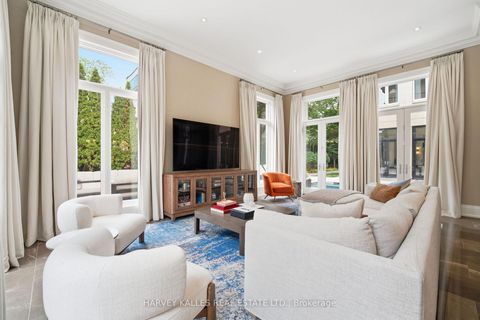 Photo 14 at 139 Dunvegan Road, Forest Hill South, Toronto