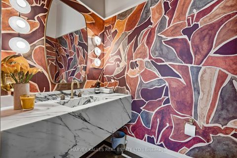 Photo 22 at 139 Dunvegan Road, Forest Hill South, Toronto