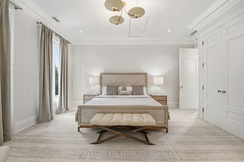 Photo 33 at 139 Dunvegan Road, Forest Hill South, Toronto