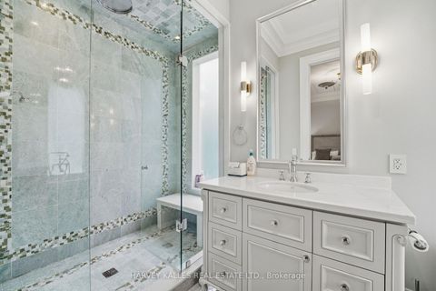 Photo 34 at 139 Dunvegan Road, Forest Hill South, Toronto