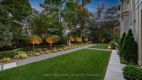 Photo 49 at 139 Dunvegan Road, Forest Hill South, Toronto