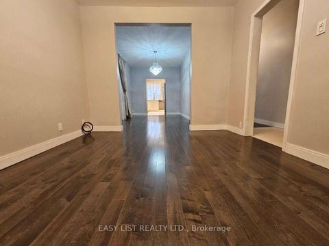 Photo 6 at 449 Pacific Avenue, Junction Area, Toronto