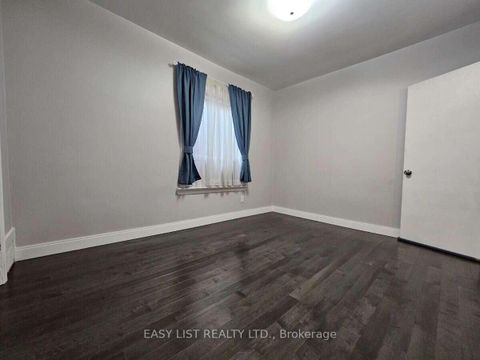 Photo 28 at 449 Pacific Avenue, Junction Area, Toronto