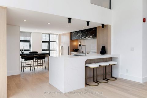 Photo 10 at PH1 - 20 Niagara Street, Waterfront Communities C1, Toronto