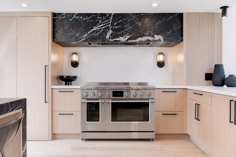 Photo 12 at PH1 - 20 Niagara Street, Waterfront Communities C1, Toronto