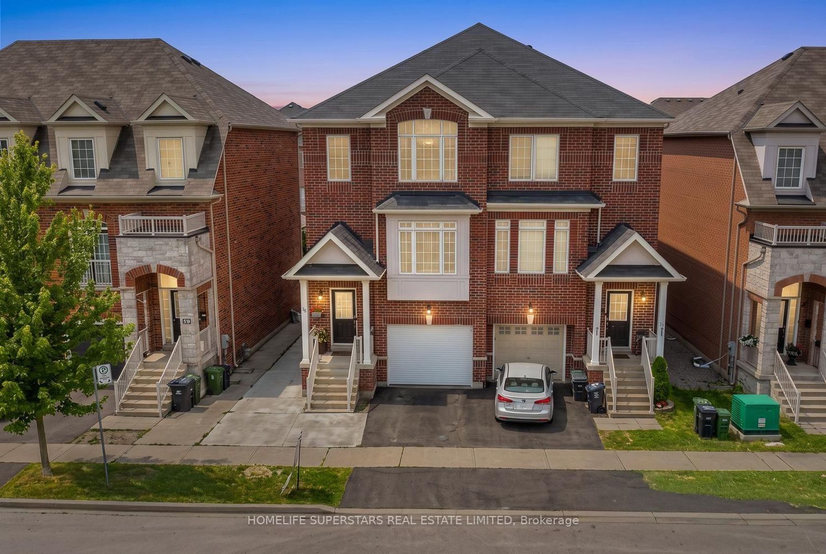 18 Mary Chapman Boulevard, Pelmo Park W5, Toronto 
